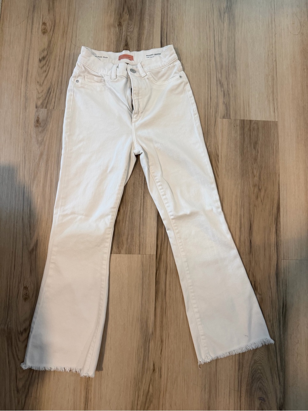 DL1961 white crop Jeans with Raw Hem